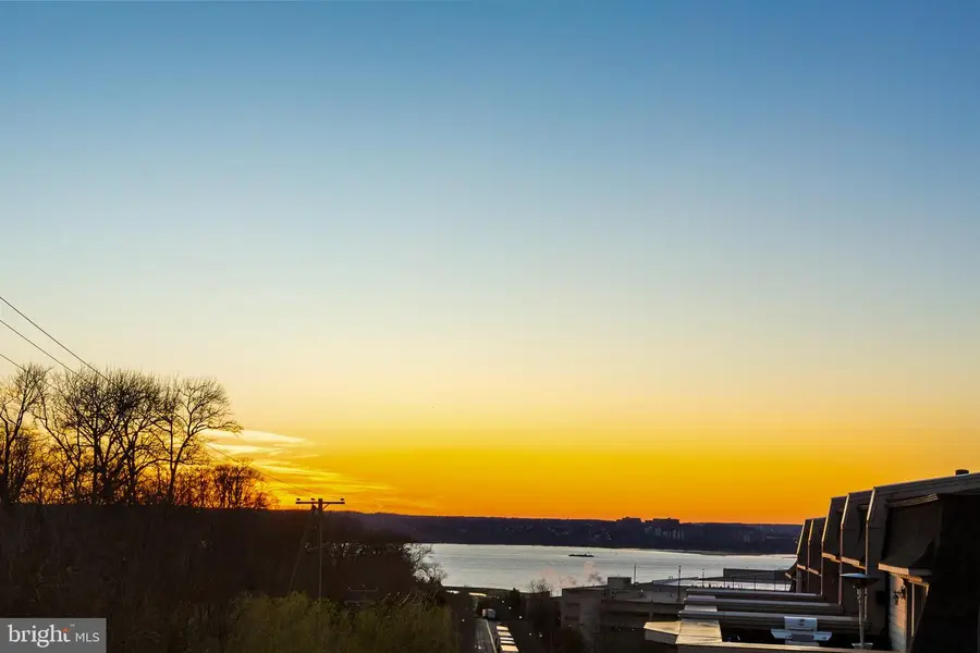 517 Overlook Park Dr #47, Oxon Hill, MD 20745 - #2