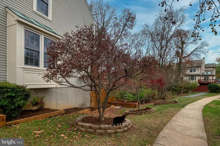 14201 Oakpointe Dr, Laurel, MD 20707 - Image #3