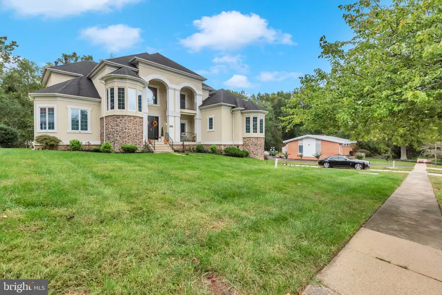 518 W Tantallon Dr, Fort Washington, MD 20744 - Image #2