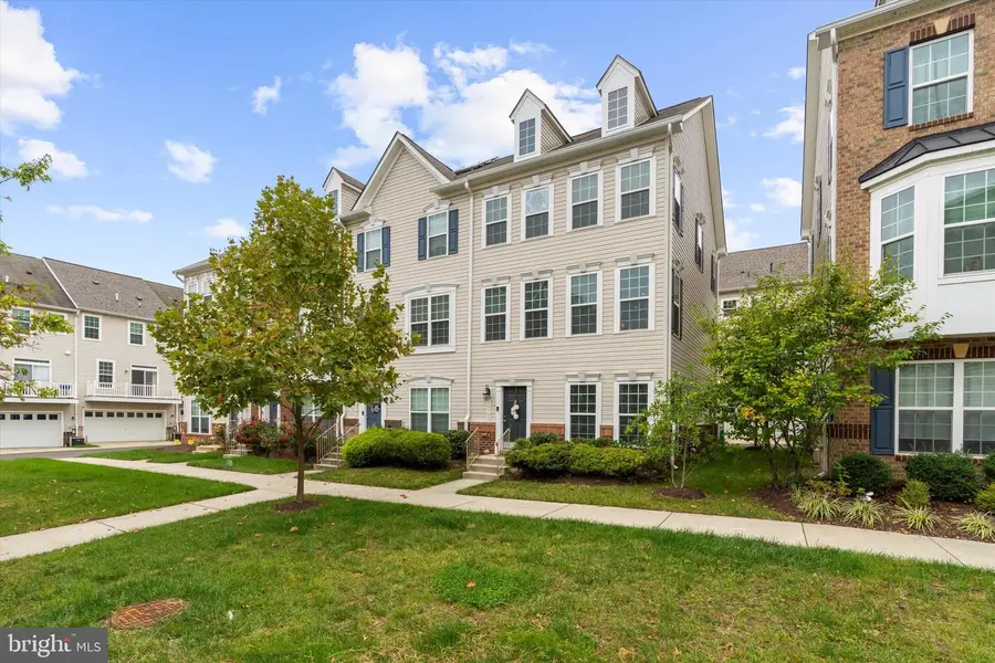 10706 Eastland Cir, Upper Marlboro, MD 20772 - Image #2