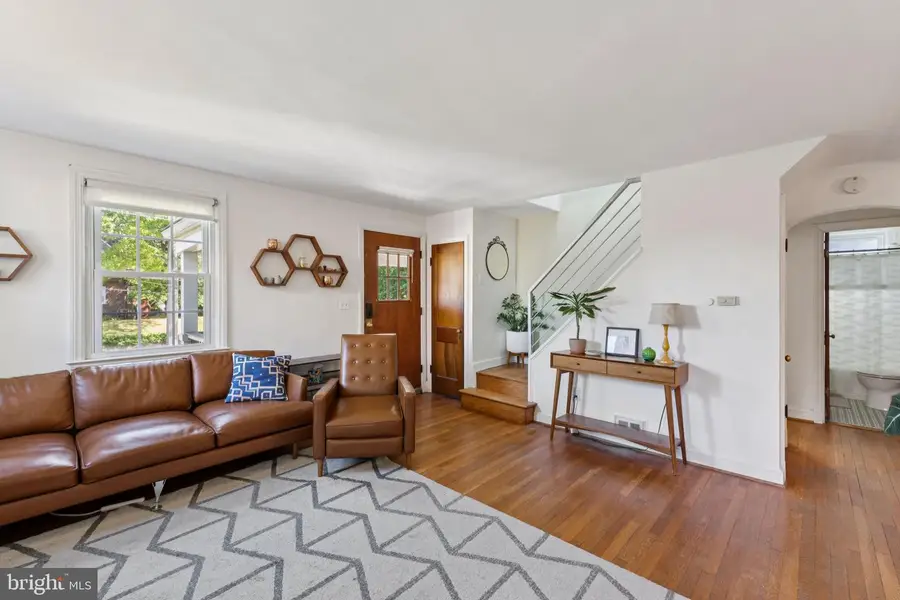 6104 43rd St, Hyattsville, MD 20781 - Image #2