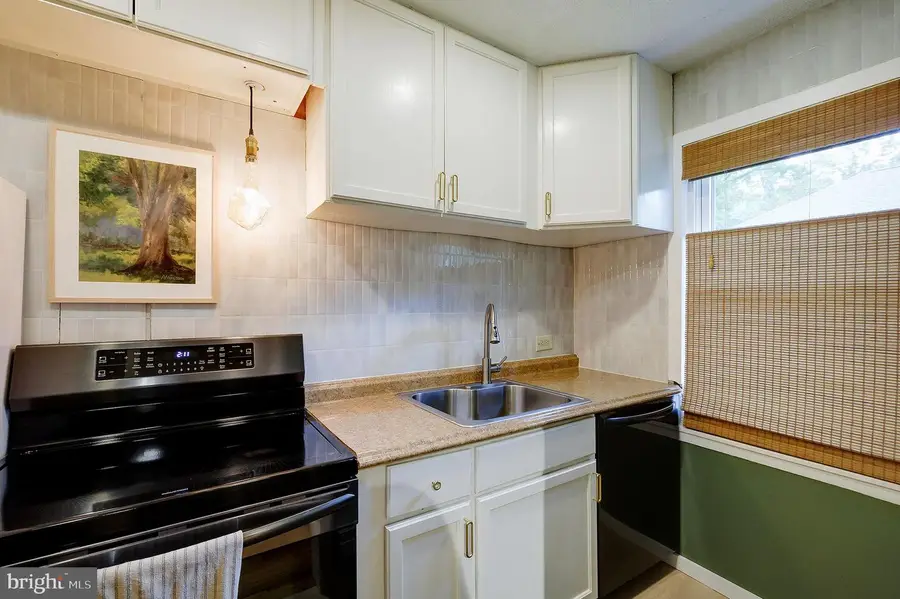 54-h Ridge Rd, Greenbelt, MD 20770 - Image #3