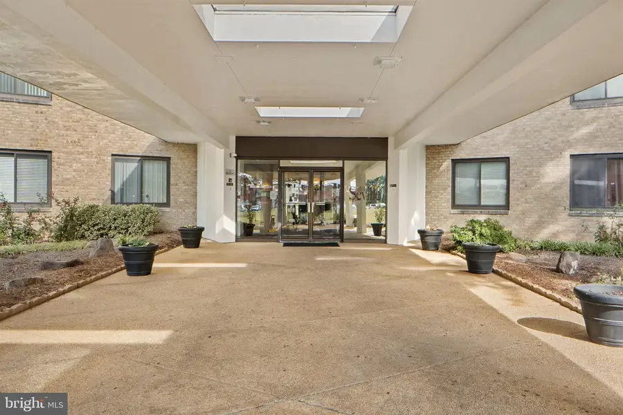 3450 Toledo Ter #502, Hyattsville, MD 20782 - Image #2