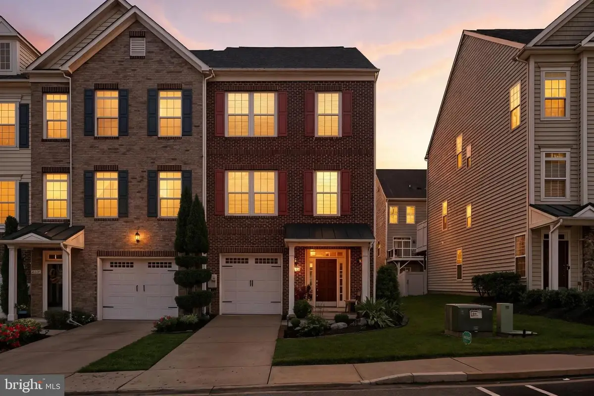 4814 Forest Pines Dr, Upper Marlboro, MD 20772 - Image #1