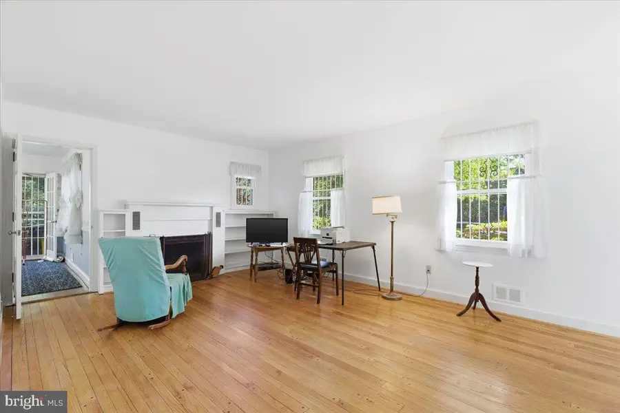 6315 Middleton Ln, Temple Hills, MD 20748 - Image #2