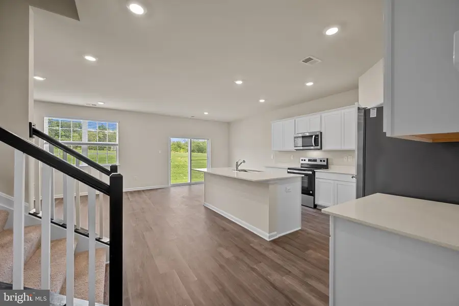 5218 Manor Park Dr, Upper Marlboro, MD 20772 - Image #3