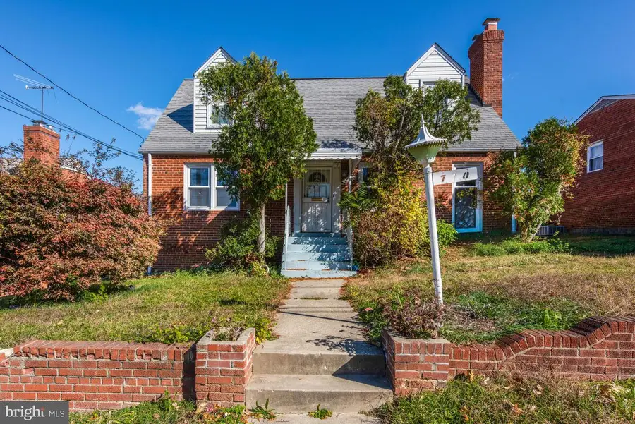 710 Somerset Pl, Hyattsville, MD 20783 - Image #2