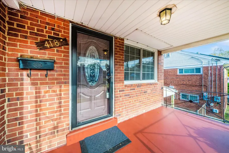 418 Saint Margarets Dr, Capitol Heights, MD 20743 - Image #2