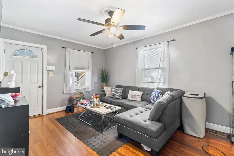 4011 Lawrence St, Brentwood, MD 20722 - Image #2