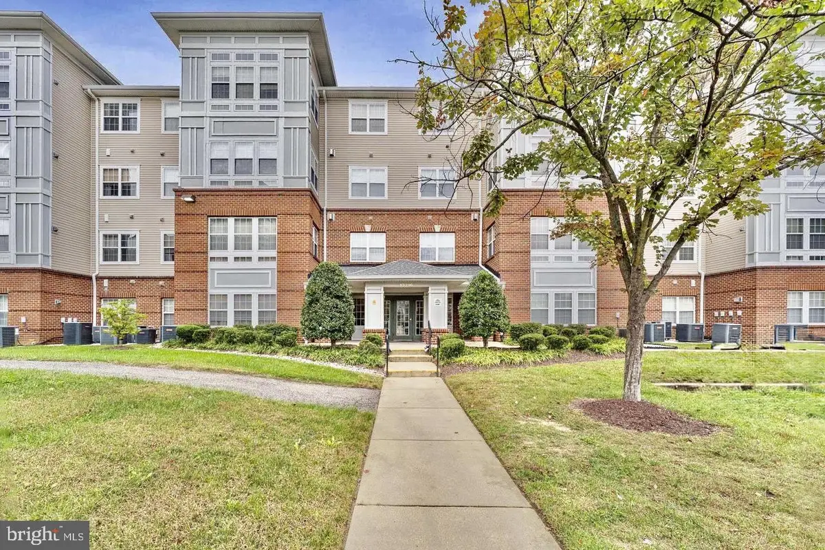 13216 Fox Bow Dr #202, Upper Marlboro, MD 20774 - Image #1