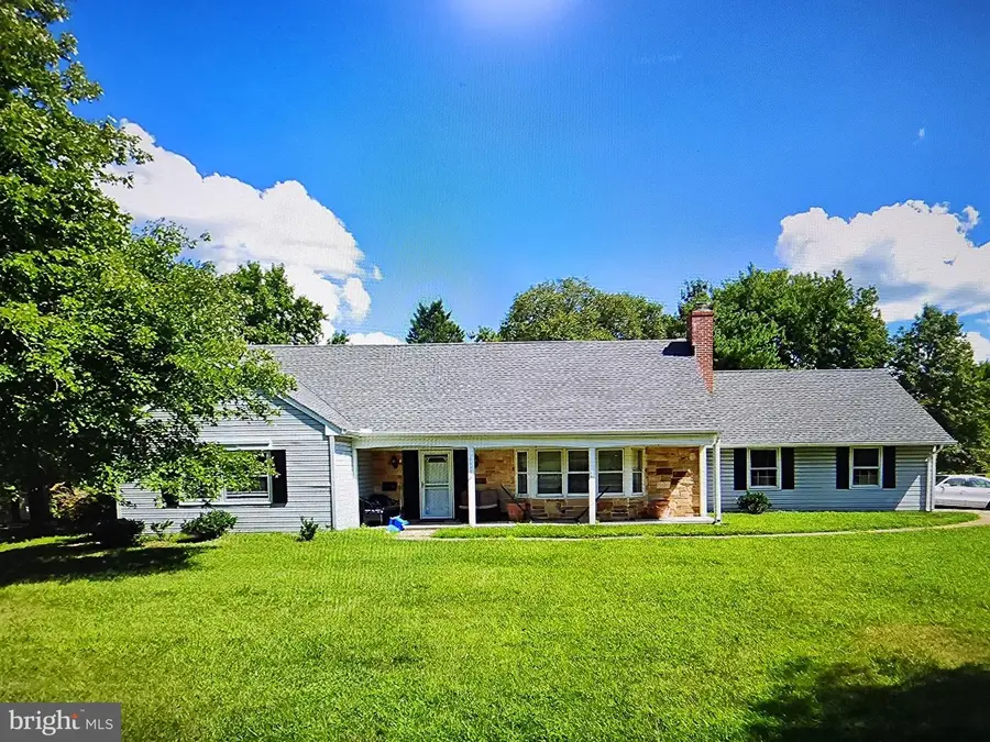 12201 Mount Pleasant Dr, Laurel, MD 20708 - Image #2