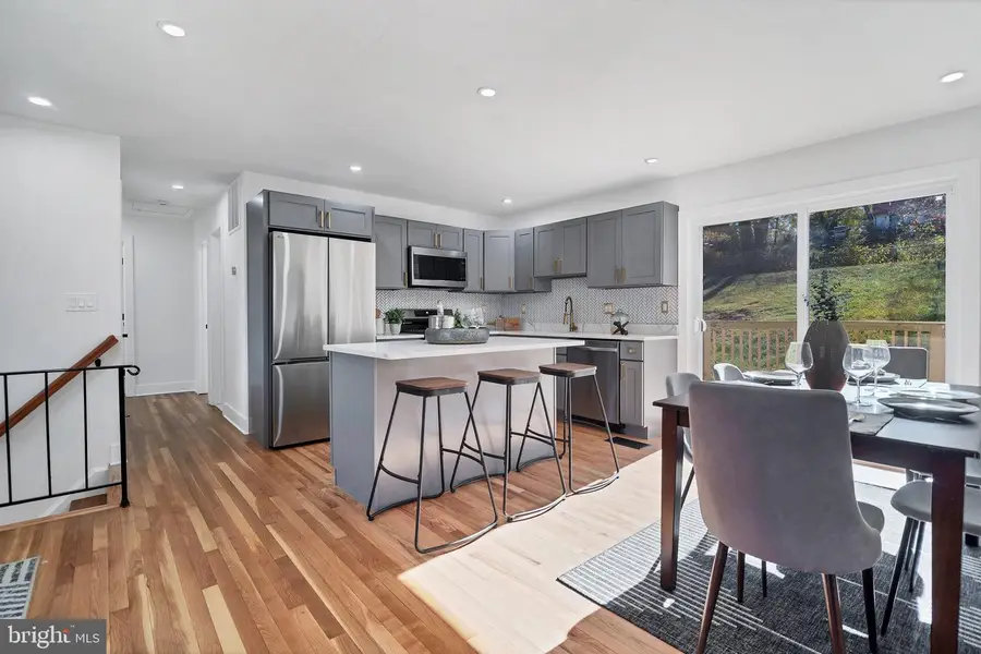 17126 Fairway View Ln, Upper Marlboro, MD 20772 - Image #2