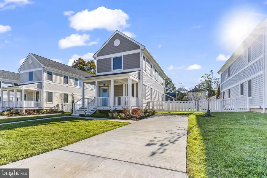 721 60th Pl, Capitol Heights, MD 20743 - Image #2