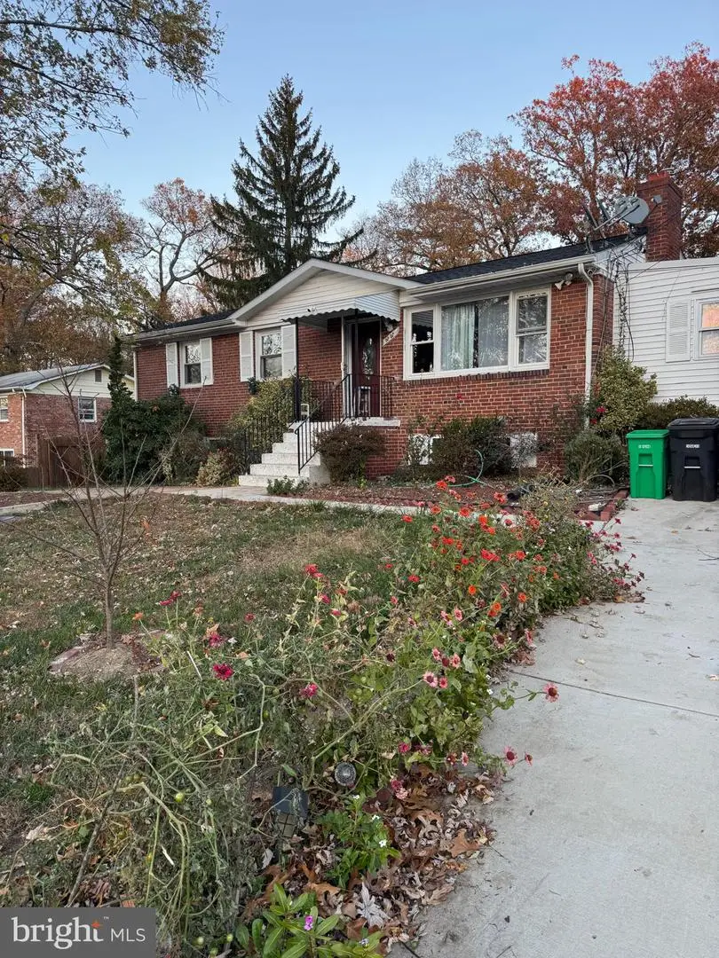 9202 Pinehurst Dr, Fort Washington, MD 20744 - Image #1