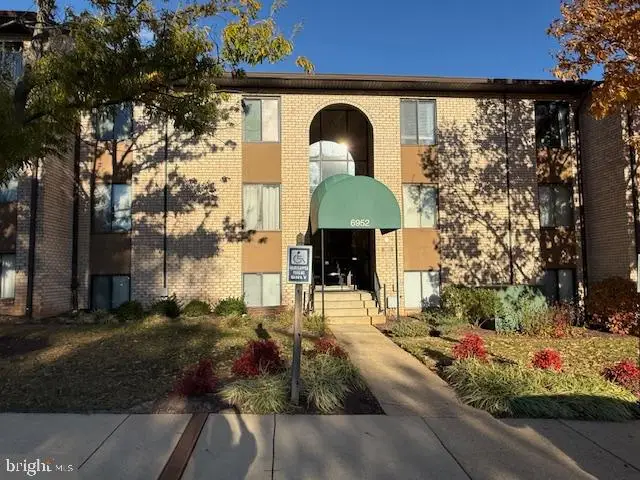 6952 Hanover Pkwy #2 (#200), Greenbelt, MD 20770 - Image #1