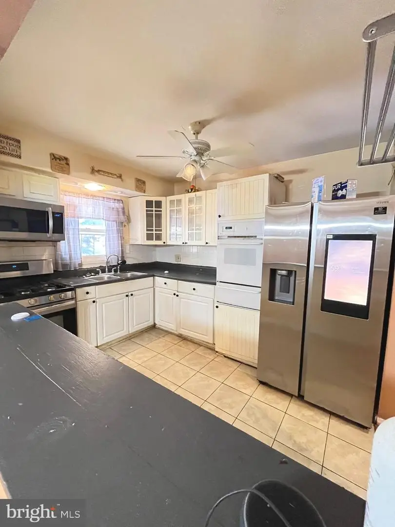 6612 Hillwood Dr, Riverdale, MD 20737 - Image #2