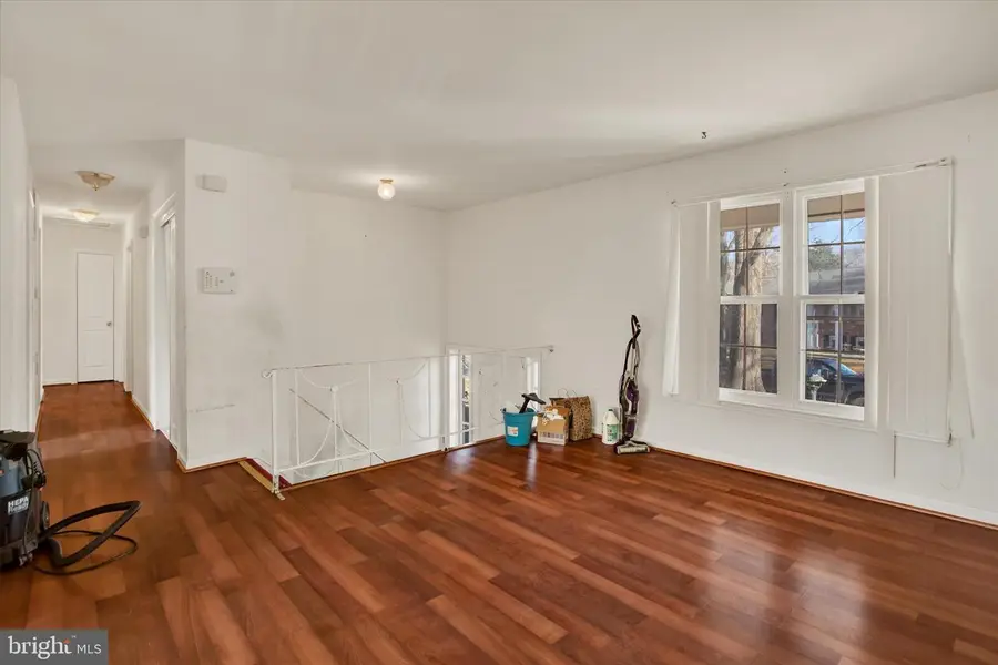 8401 Thornberry Dr, Upper Marlboro, MD 20772 - Image #2