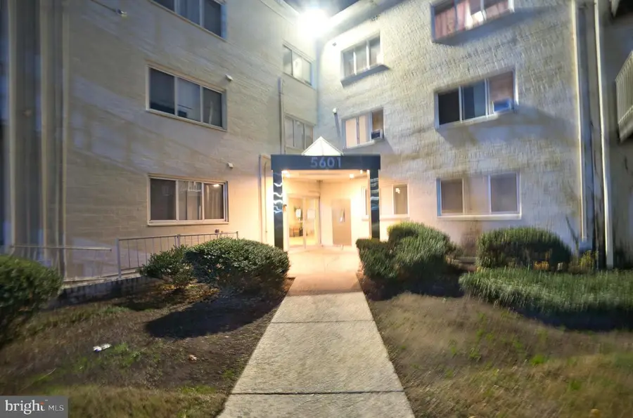 5601 Parker House Ter #204, Hyattsville, MD 20782 - Image #3
