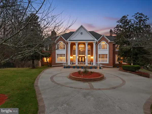 12301 Longwater Dr, BOWIE, MD 20721