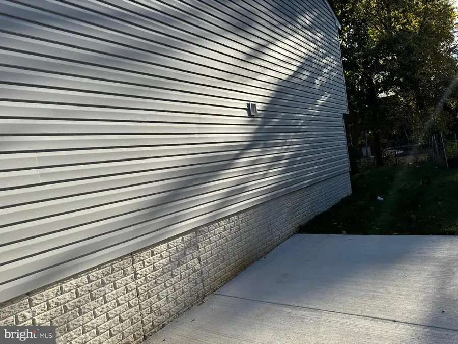 923 57th Pl, Fairmount Heights, MD 20743 - Image #3