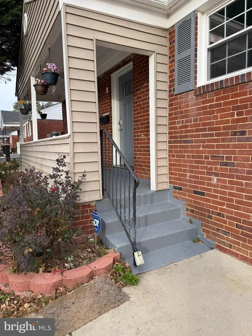 2406 Fordham St, Hyattsville, MD 20783 - Image #2
