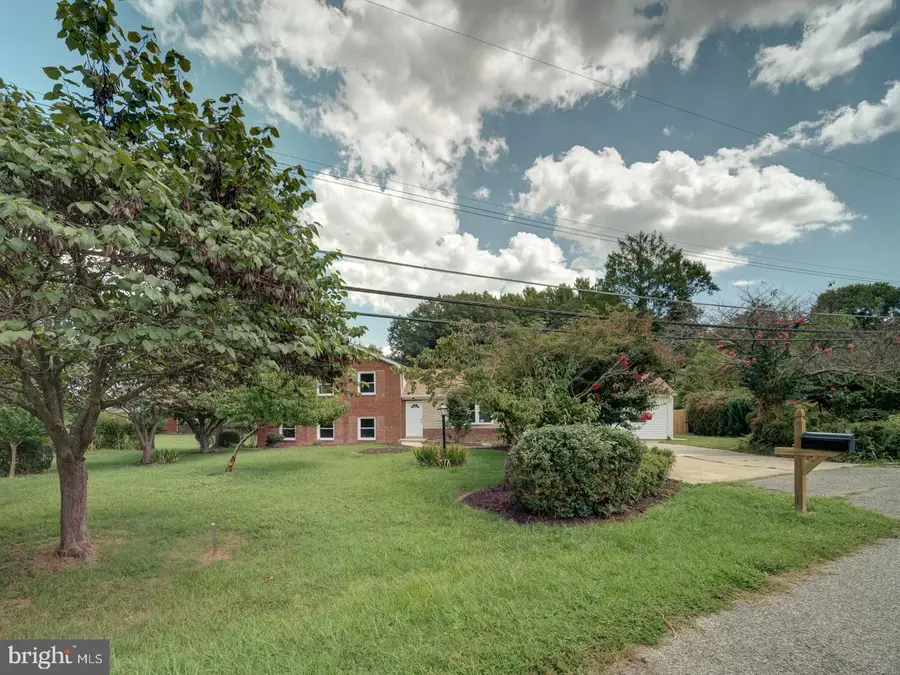 11800 Crestwood Ave S, Brandywine, MD 20613 - Image #2