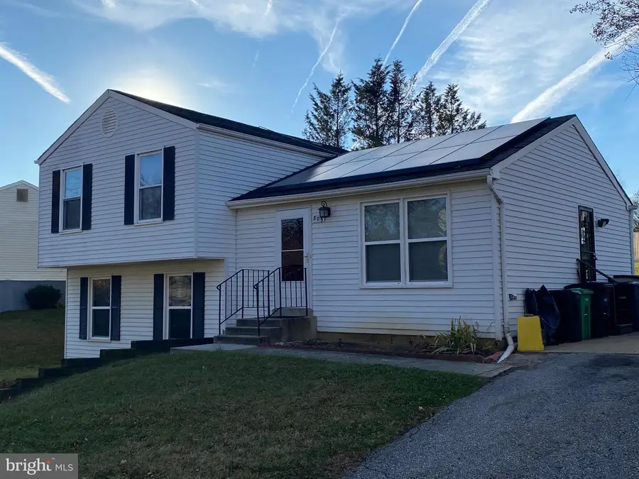 805 Avis Dr, Upper Marlboro, MD 20774 - Image #2