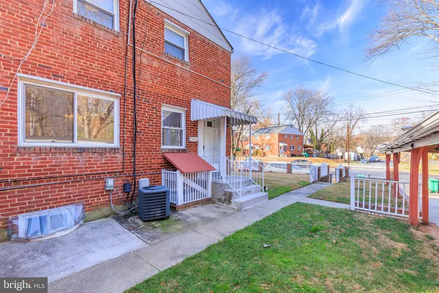 6319 Longfellow St, Riverdale, MD 20737 - Image #2