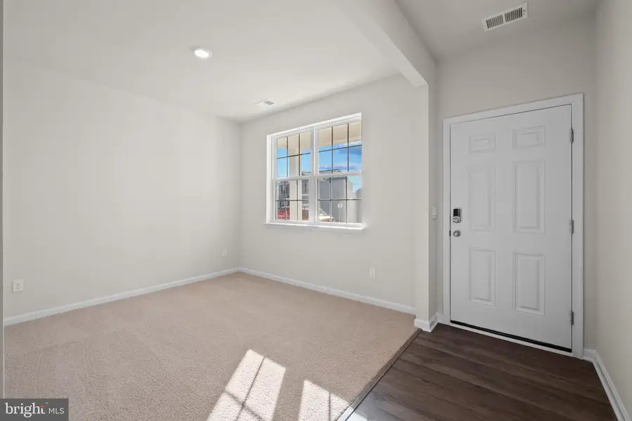 5220 Manor Park Dr, Upper Marlboro, MD 20772 - Image #2