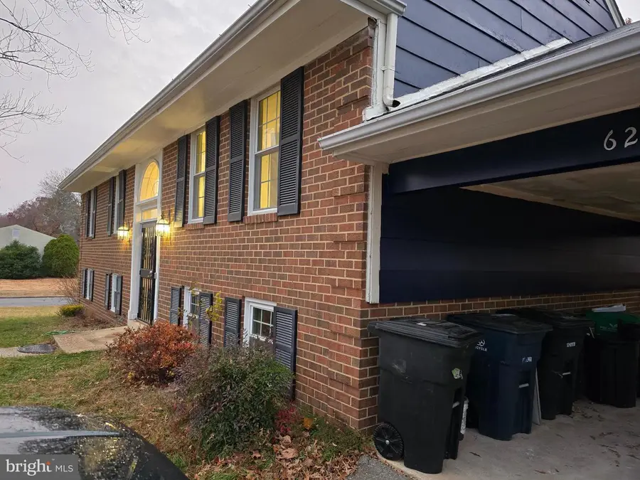 6200 Terence Dr, Clinton, MD 20735 - Image #2