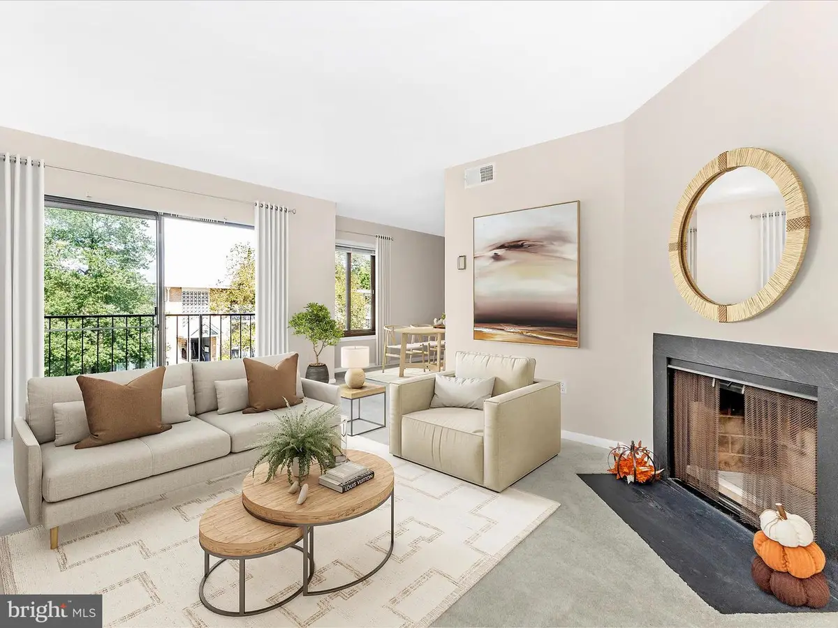 6988 Hanover Pkwy #301, Greenbelt, MD 20770 - Image #1