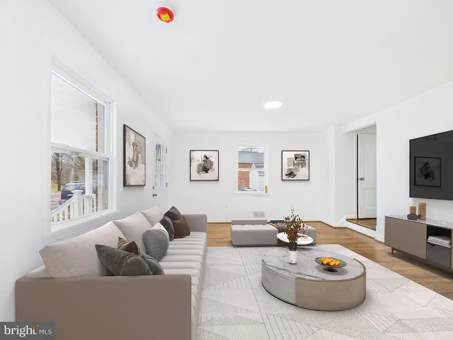 9723 Narragansett Pkwy, College Park, MD 20740 - Image #3