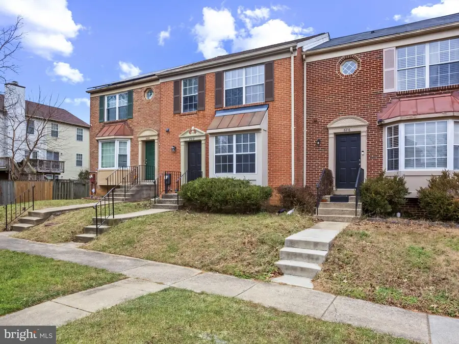 8218 Londonderry Ct, Laurel, MD 20707 - Image #2