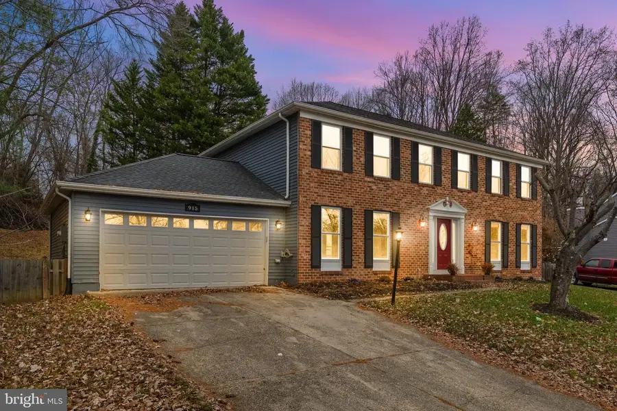 915 Cypress Point Cir, Bowie, MD 20721 - Image #2