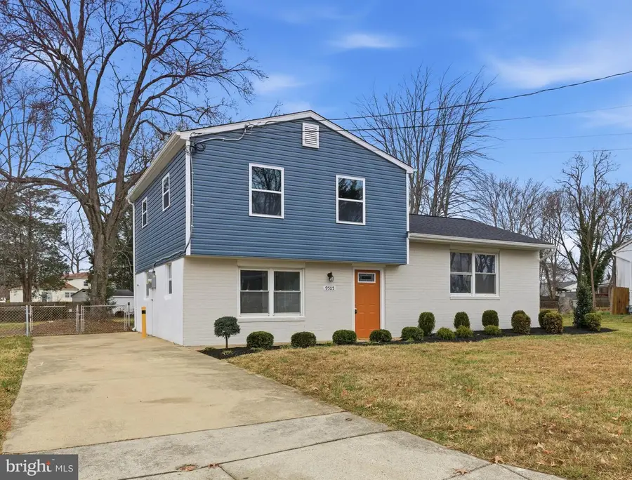 9505 Pryde Dr, Clinton, MD 20735 - Image #2