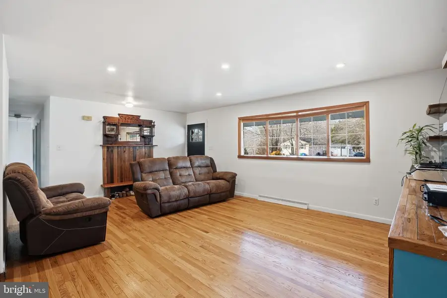 7610 Croom Station Rd, Upper Marlboro, MD 20772 - Image #3