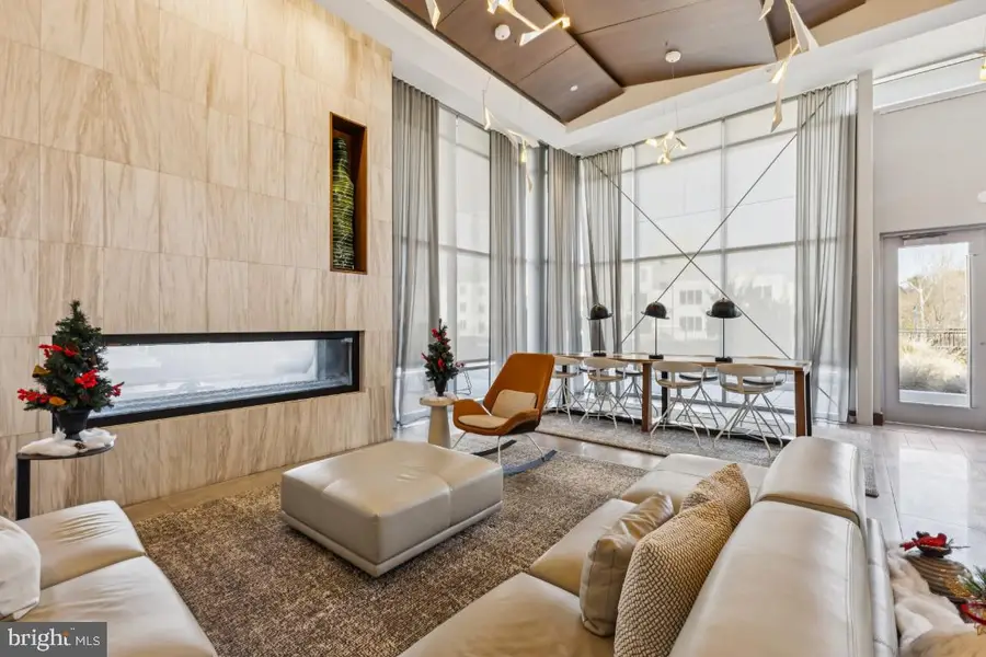 145 Riverhaven Dr #422, Oxon Hill, MD 20745 - Image #3