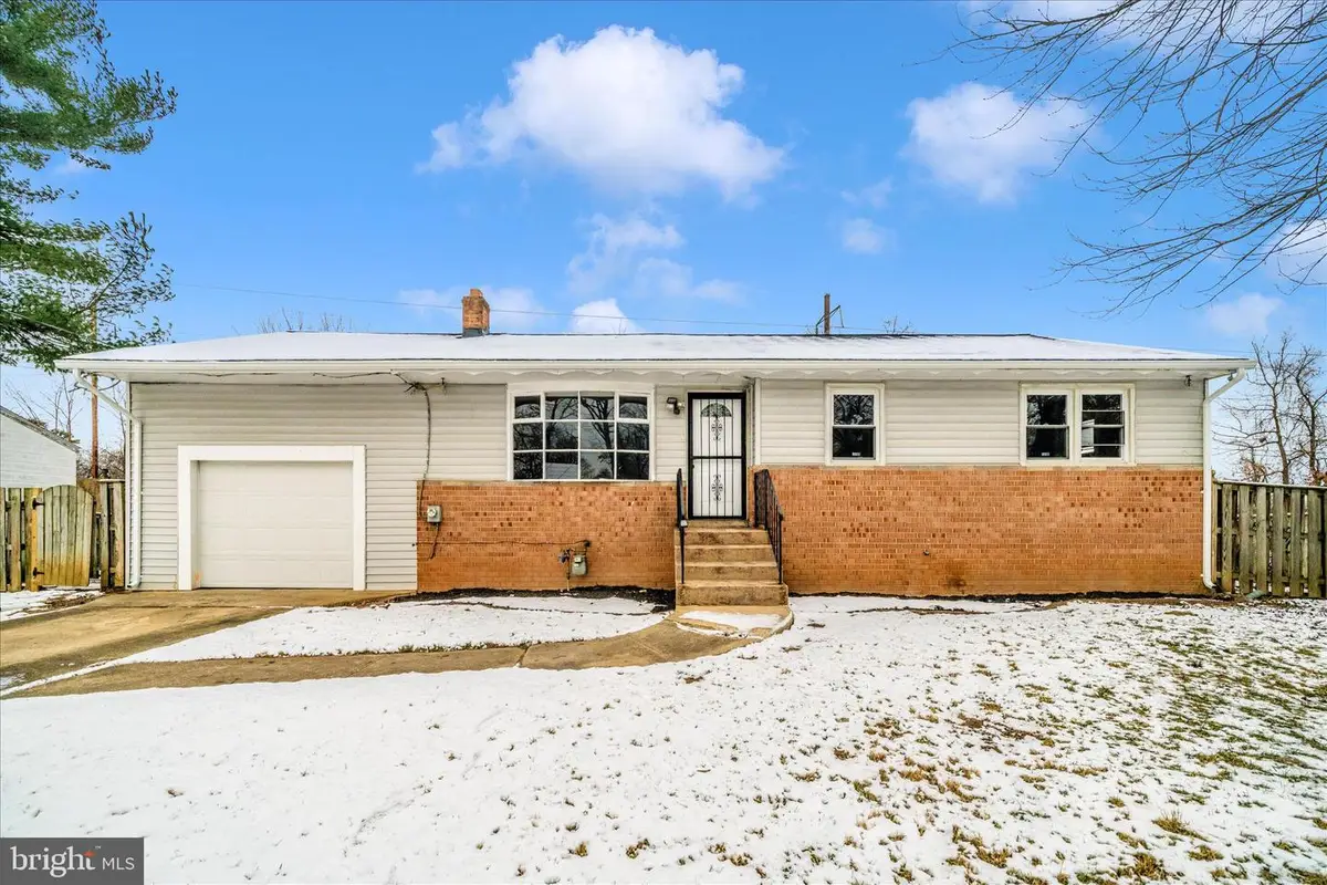 5538 Ruxton Dr, Lanham, MD 20706 - Image #1