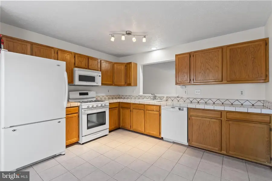 6207 Gothic Ln, Bowie, MD 20720 - Image #2