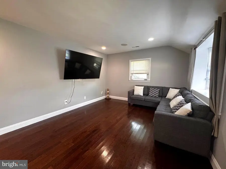 4010 73rd Ave, Hyattsville, MD 20784 - Image #3