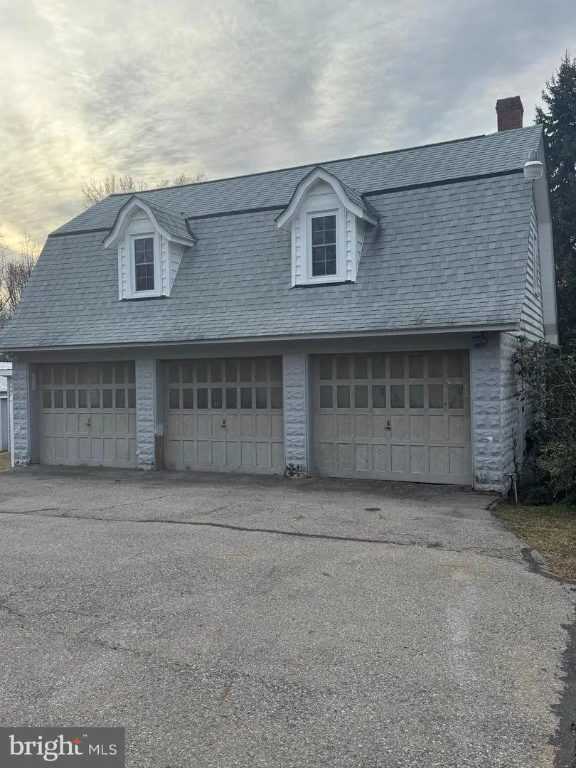 9905 Croom Rd, Upper Marlboro, MD 20772 - Image #2