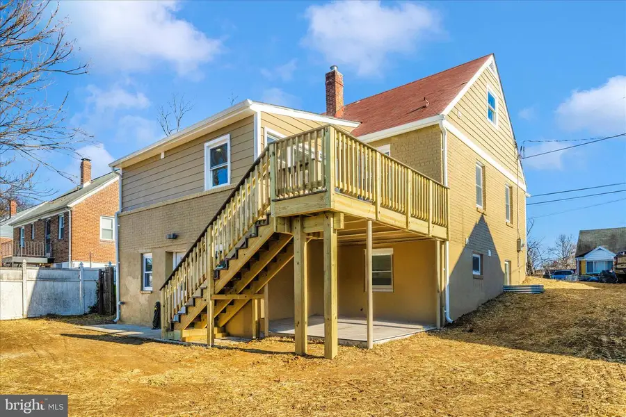 913 Highview Dr, Capitol Heights, MD 20743 - Image #2