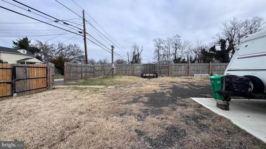 419 Carmody Hills Dr, Capitol Heights, MD 20743 - Image #3