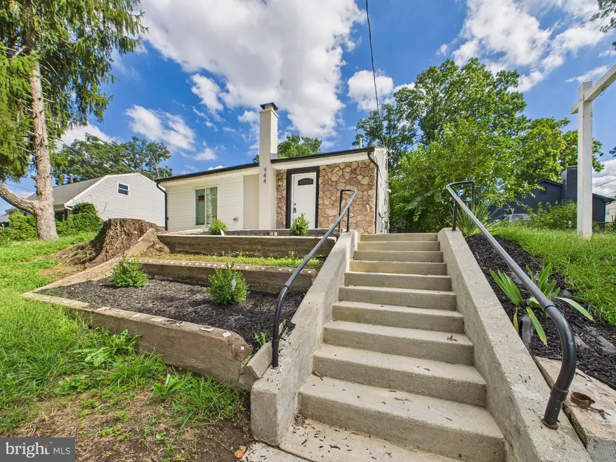 944 Balboa Ave, Capitol Heights, MD 20743 - Image #2