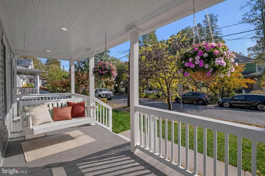 3002 Bunker Hill Rd, Mount Rainier, MD 20712 - #2