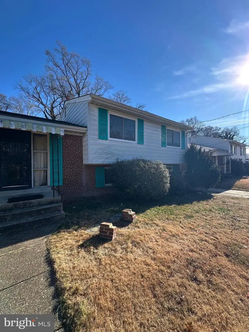 6117 Balfour Dr, Hyattsville, MD 20782 - Image #2