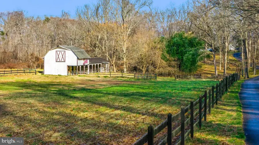 17914 Mill Branch Pl, Bowie, MD 20716 - Image #2