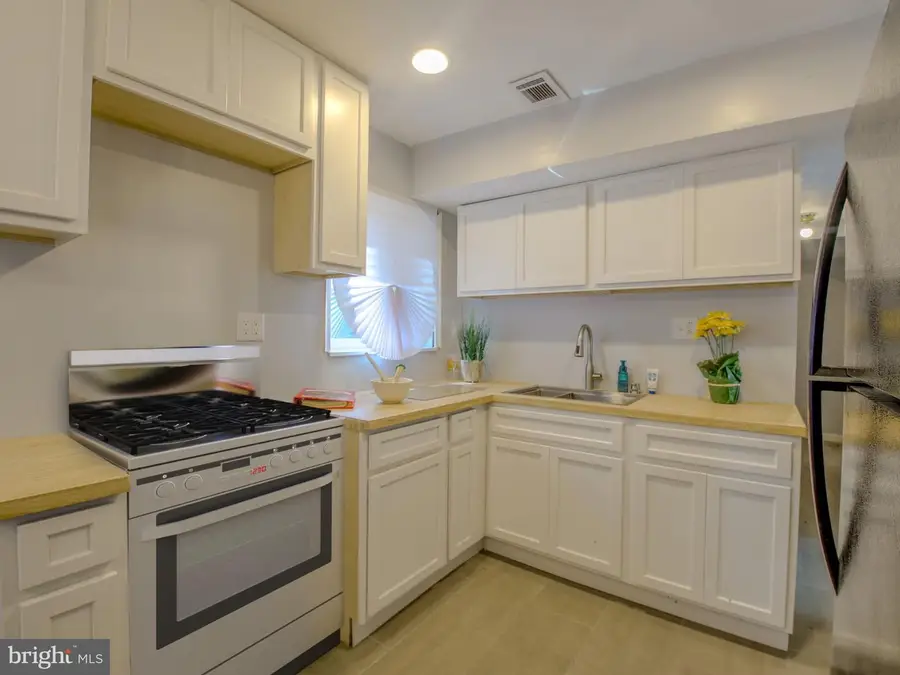 9309 Kimbark Ave, Lanham, MD 20706 - #2