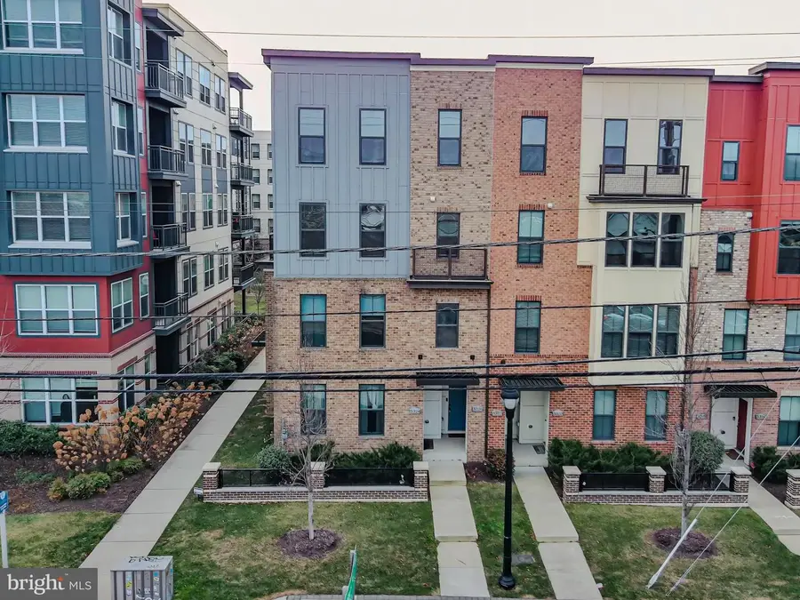 3326 Tribune Ct, Hyattsville, MD 20782 - Image #3