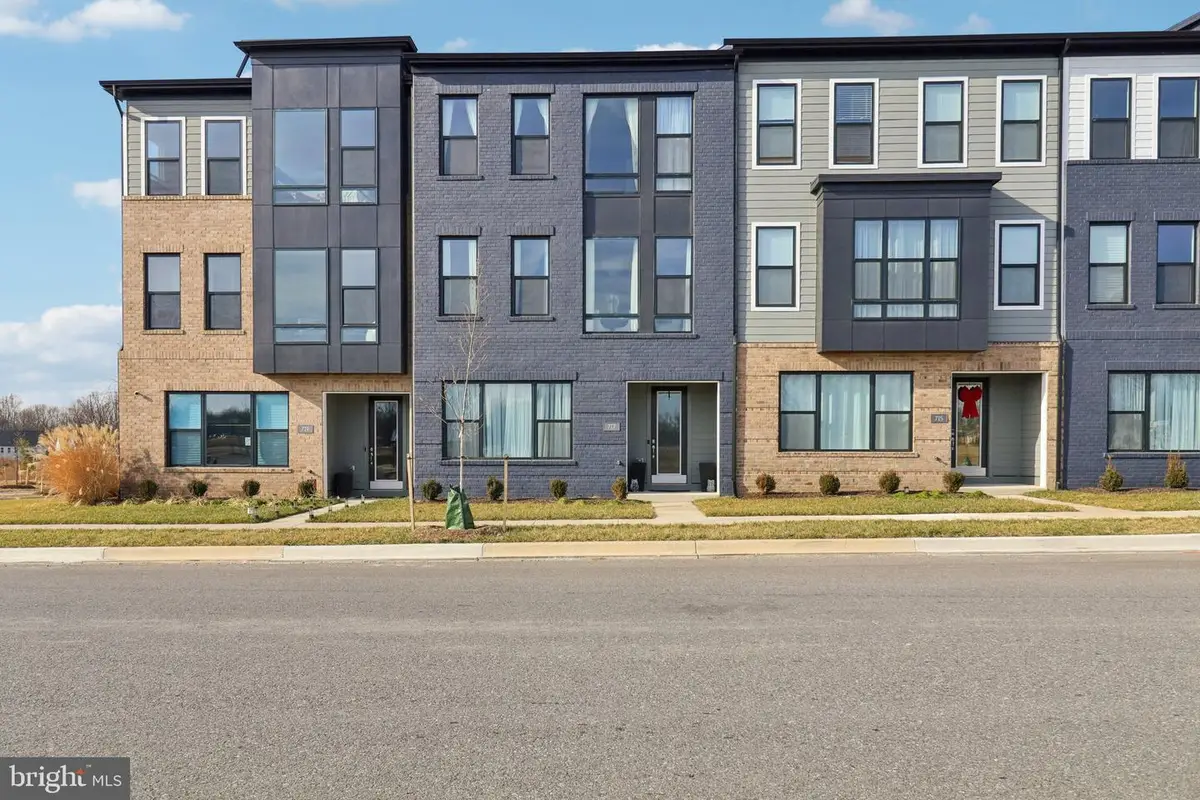 717 Fairmont Dr, Bowie, MD 20716 - #1